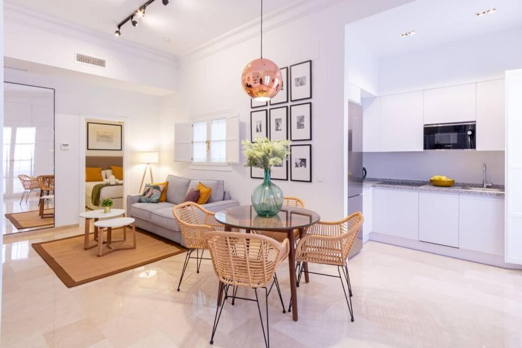 Mumu Luxury Suite Lirio Sevilla Eksteriør billede