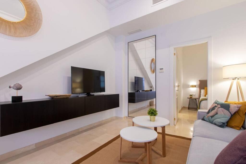 Mumu Luxury Suite Lirio Sevilla Eksteriør billede
