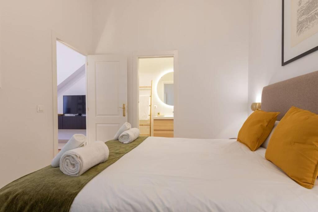 Mumu Luxury Suite Lirio Sevilla Eksteriør billede