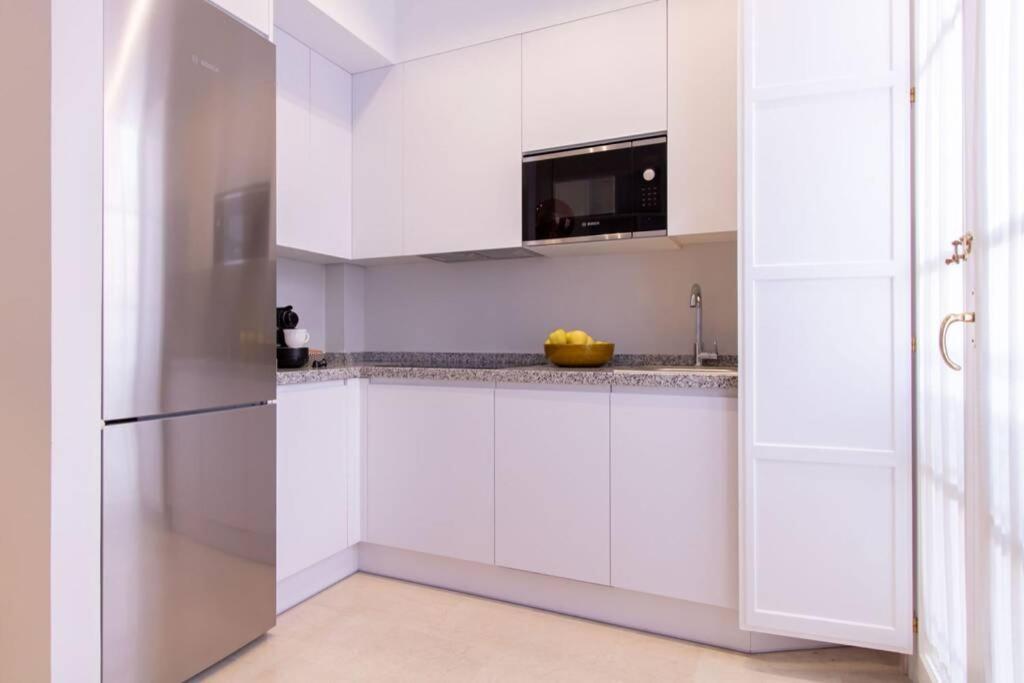 Mumu Luxury Suite Lirio Sevilla Eksteriør billede